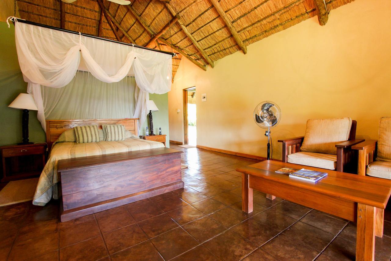 Kumbali Country Lodge Lilongüe Exterior foto