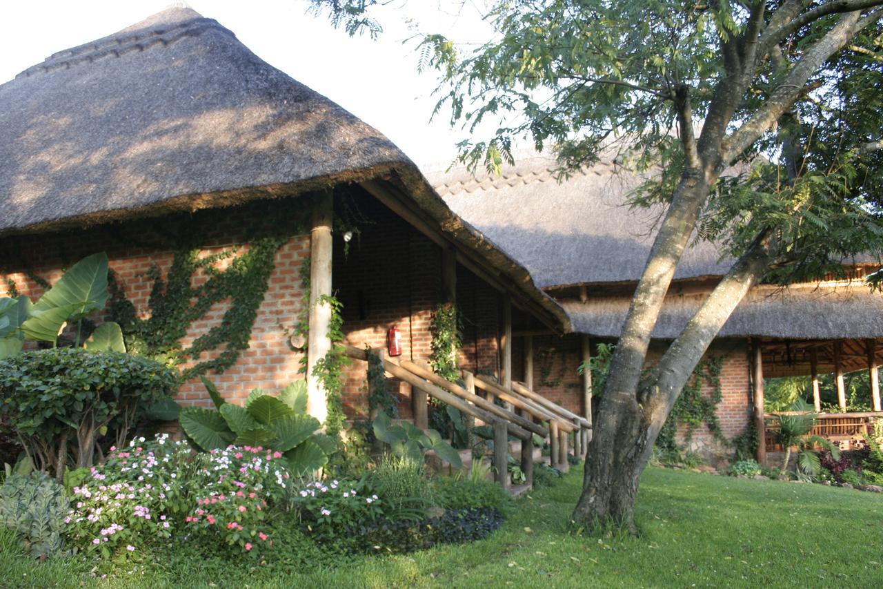 Kumbali Country Lodge Lilongüe Exterior foto