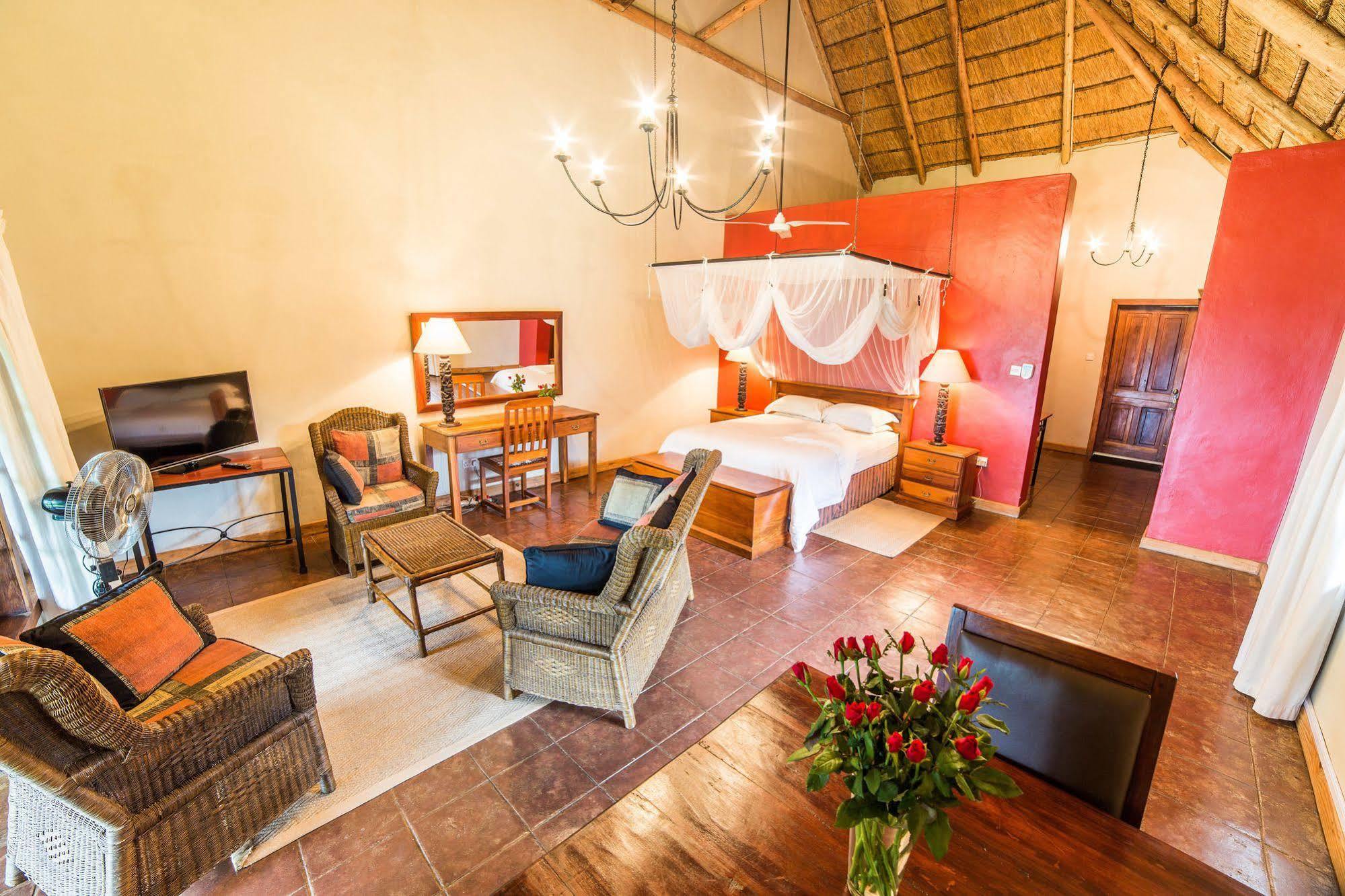 Kumbali Country Lodge Lilongüe Exterior foto
